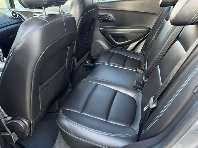 Used 2015 Chevrolet Trax LTZ w/ LPO, Cargo Package FWD image 13