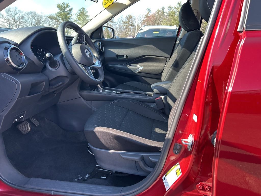 Used 2024 Nissan Kicks SV image 14