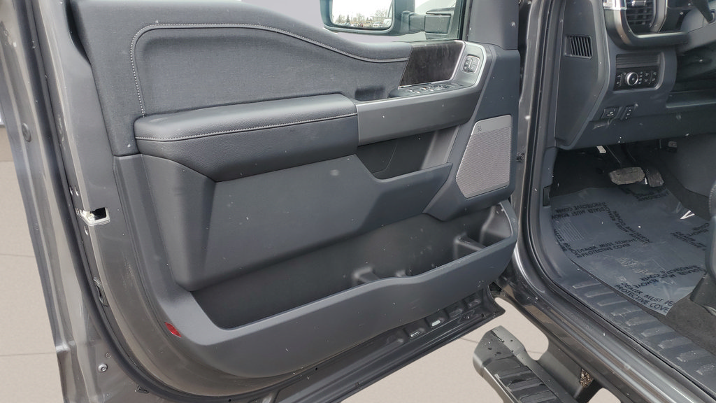 New 2026 Ford F250 Lariat w/ Black Appearance Package AWD/4WD image 18