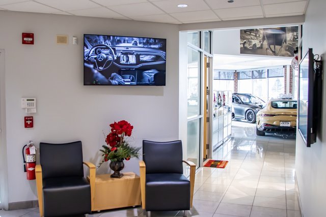 Certified 2024 Mercedes-Benz CLE 300 4MATIC Coupe image 40