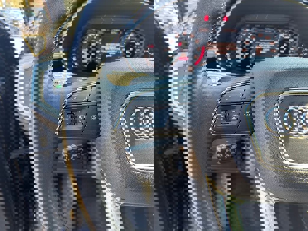 Used 2022 Audi Q3 2.0T Premium Plus image 22