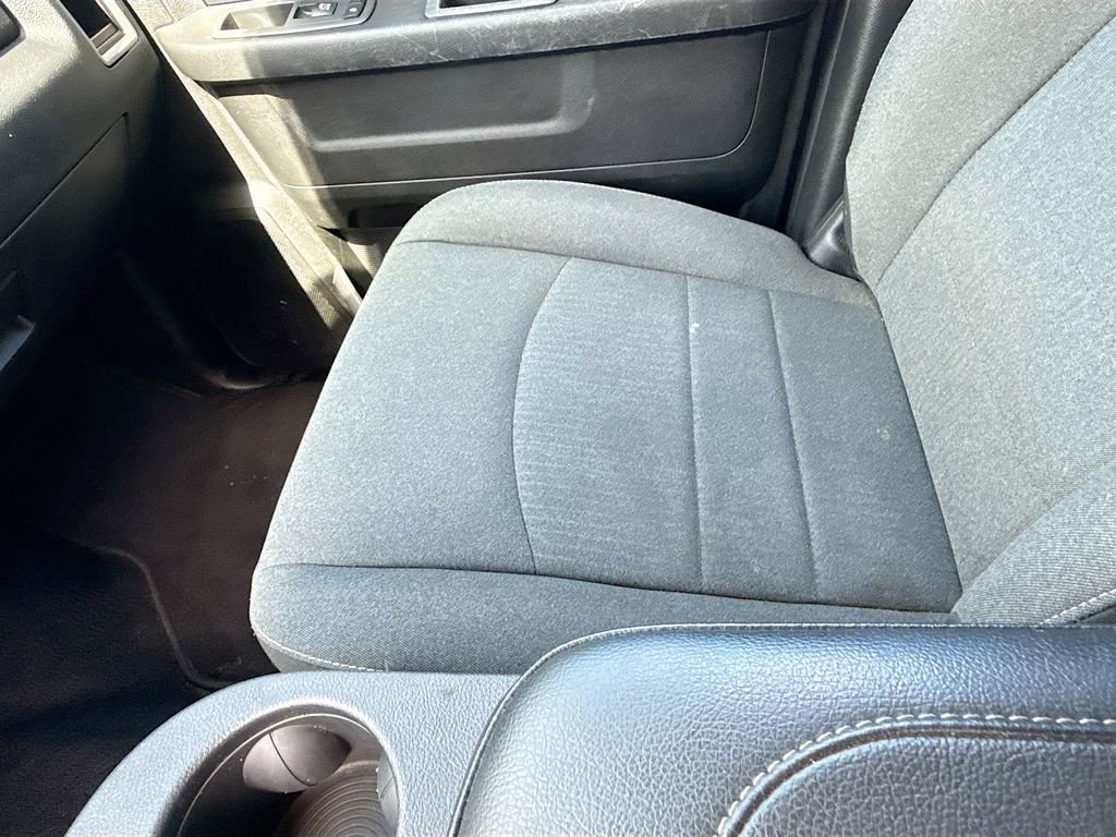 Used 2022 RAM 1500 Tradesman w/ Tradesman SXT Package RWD image 18