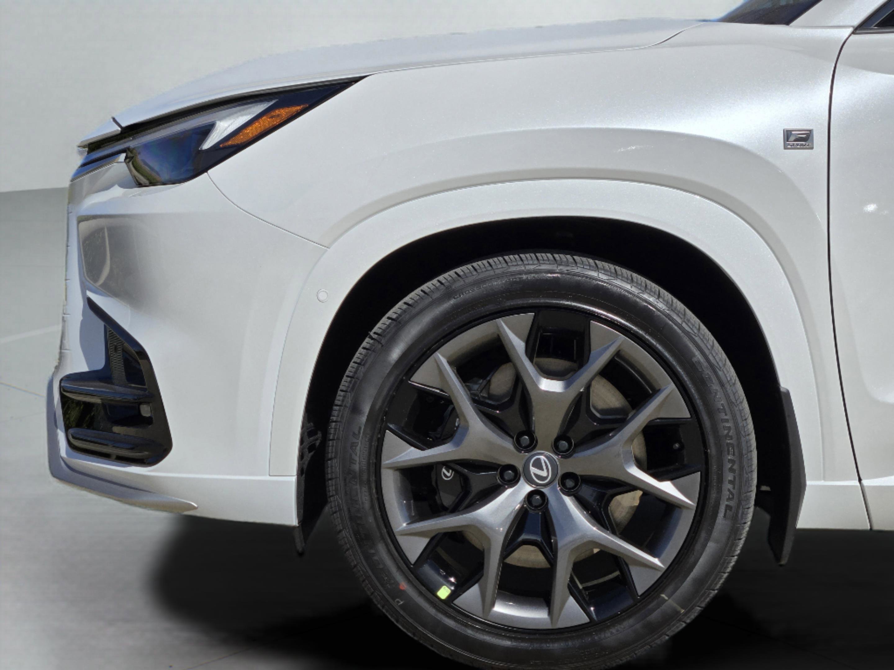 New 2026 Lexus TX 500h AWD image 7