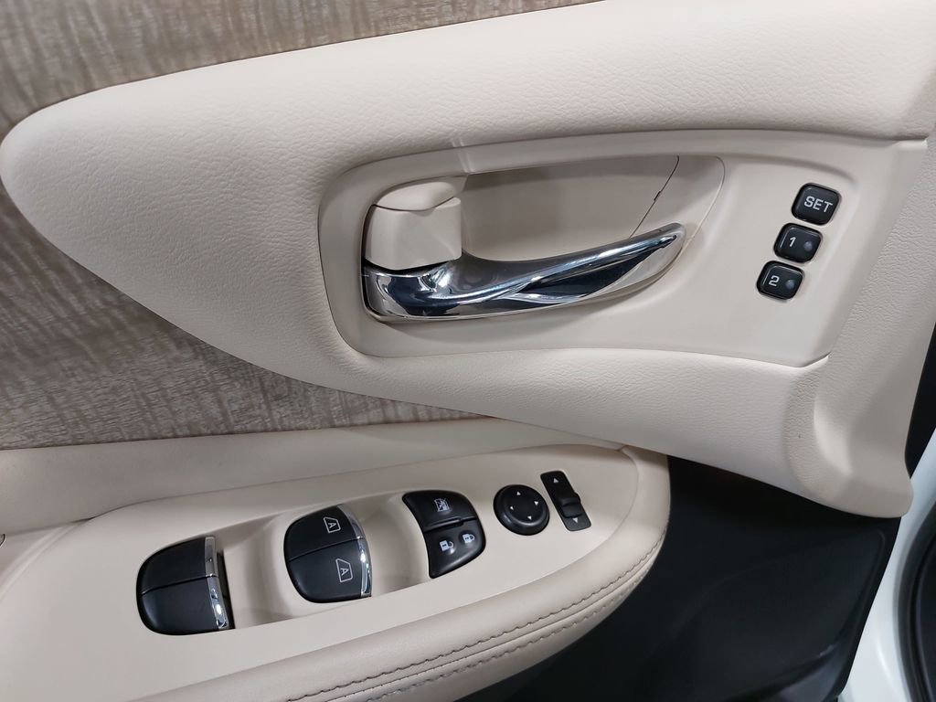 Used 2023 Nissan Murano SL w/ SL Moonroof Package image 28