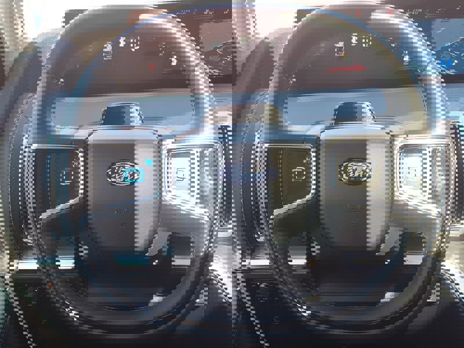 Certified 2025 Ford Expedition Platinum image 20