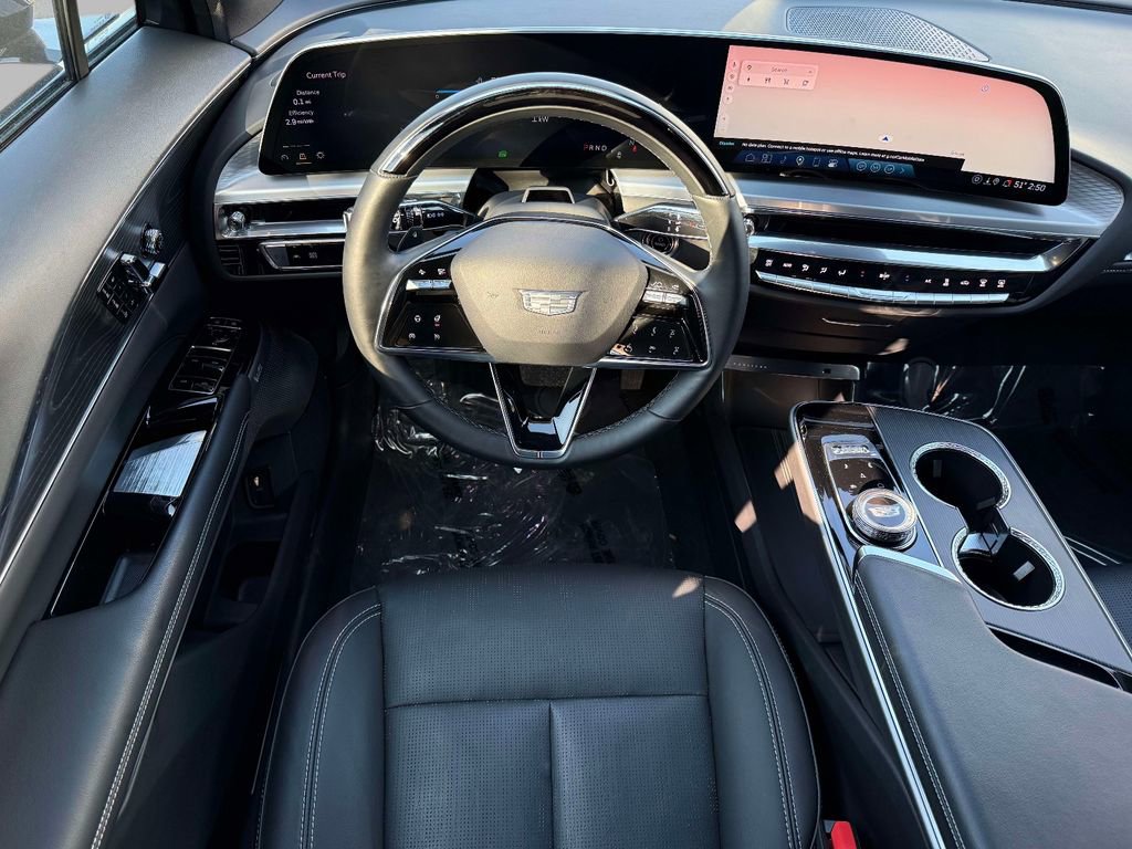 Used 2024 Cadillac Lyriq Luxury w/ LPO, Floor Liner Package image 4