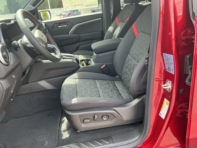New 2026 Chevrolet Colorado Z71 w/ Technology Package AWD/4WD image 12