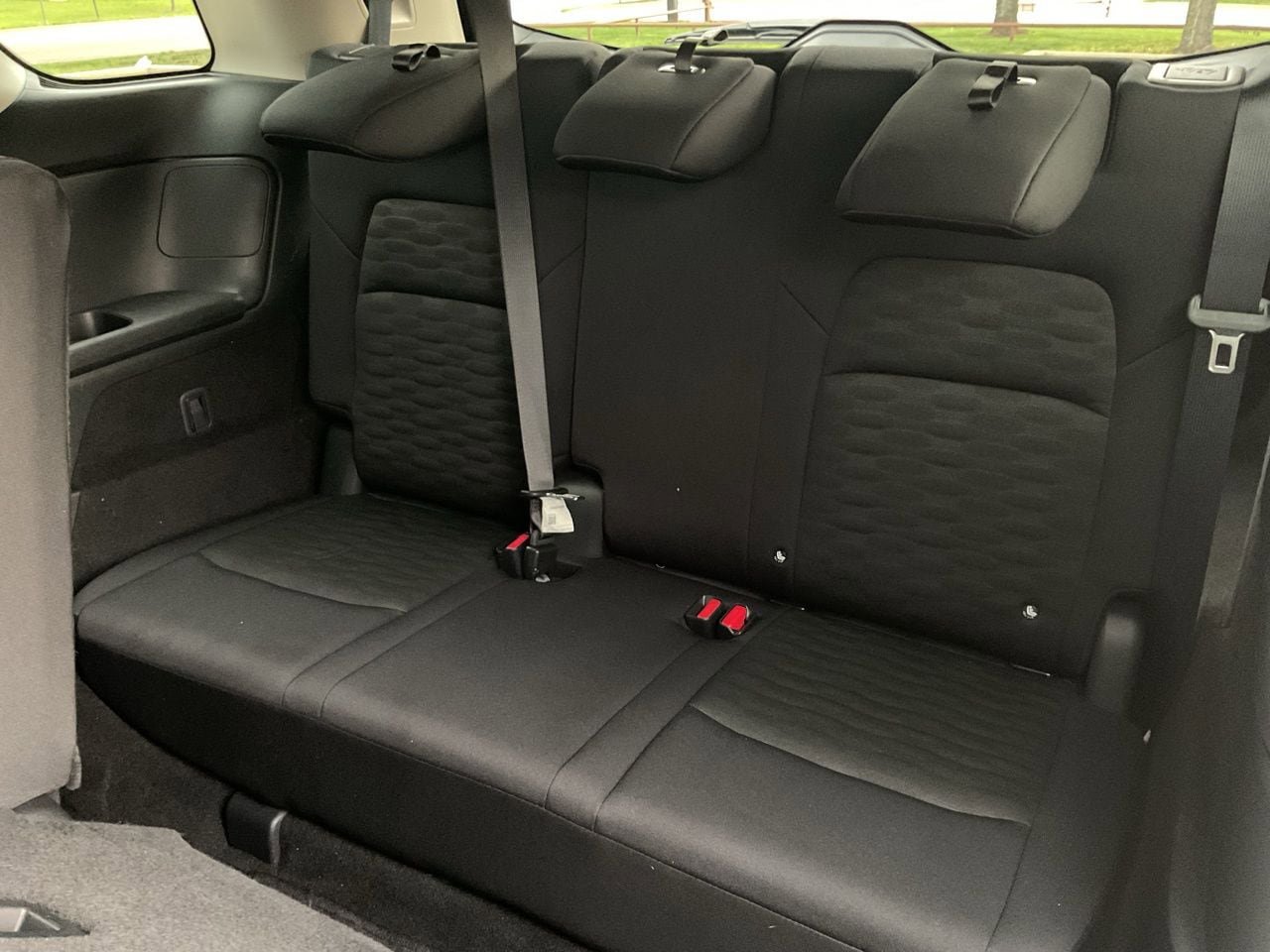 Used 2025 Nissan Pathfinder SV FWD image 13