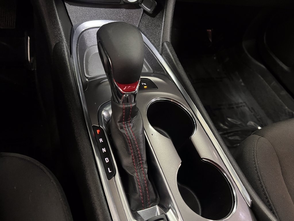Used 2022 Chevrolet Malibu RS FWD image 24