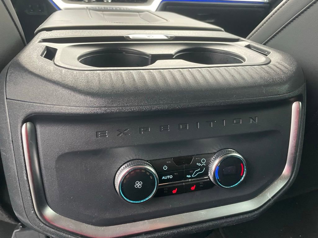 Used 2025 Ford Expedition Max Platinum image 24