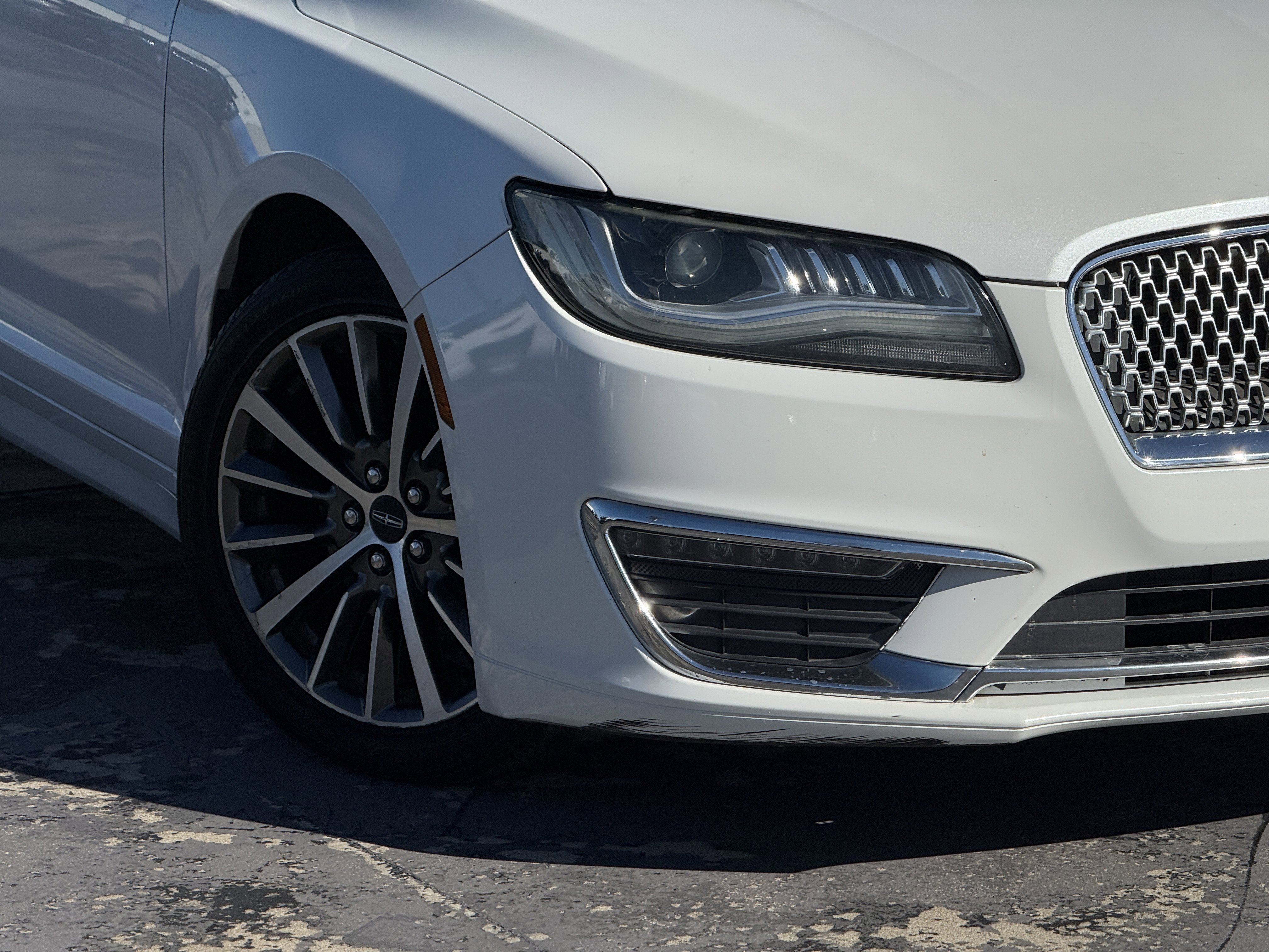 Used 2017 Lincoln MKZ Select w/ Climate Package image 9