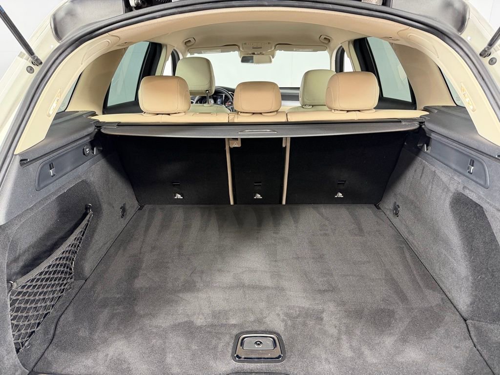 Used 2019 Mercedes-Benz GLC 300 4MATIC image 26