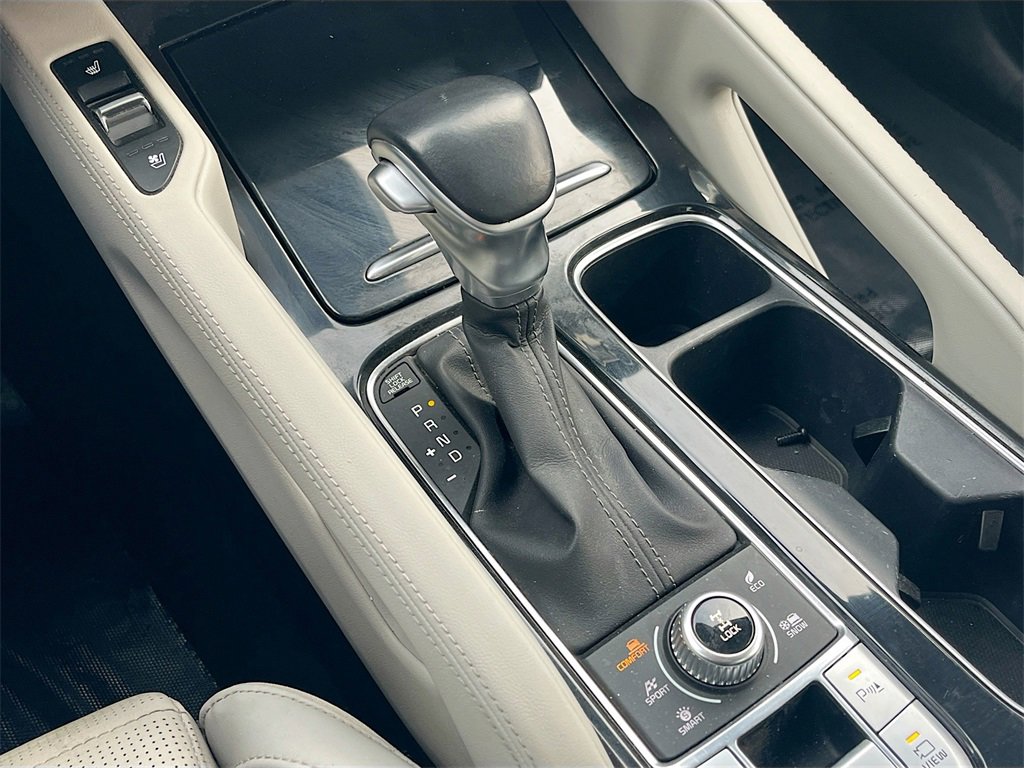 Used 2022 Kia Telluride SX w/ SX Prestige Package image 17