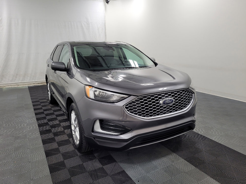 Used 2023 Ford Edge SEL image 13