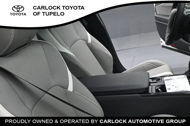 New 2026 Toyota Camry Hybrid FWD image 40