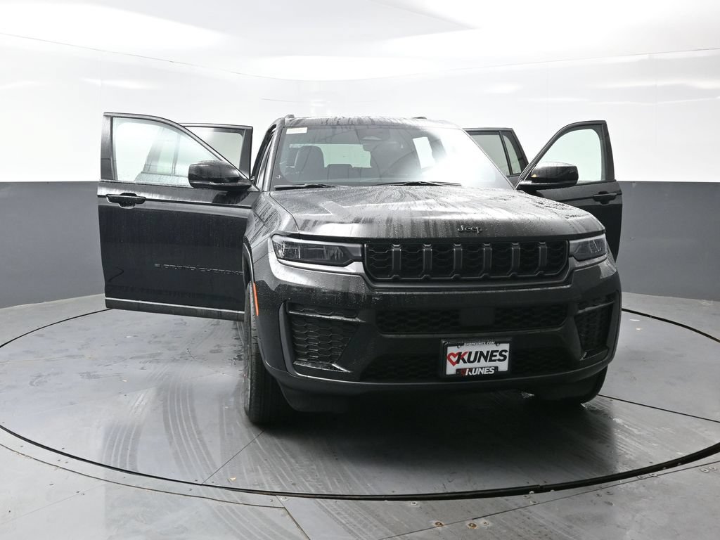 New 2026 Jeep Grand Cherokee Altitude AWD/4WD image 46