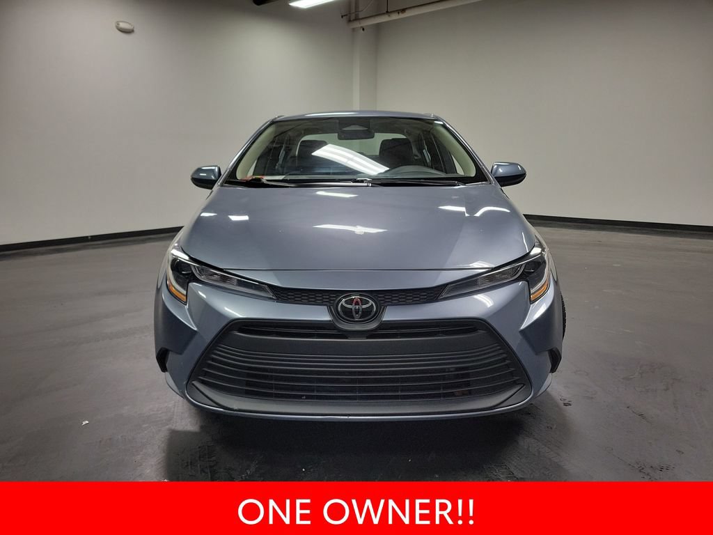 Used 2024 Toyota Corolla LE FWD image 3