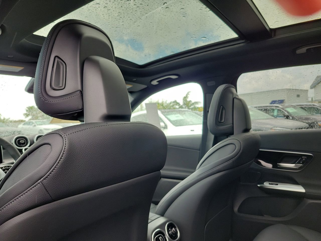 New 2026 Mercedes-Benz GLC 350e 4MATIC image 13