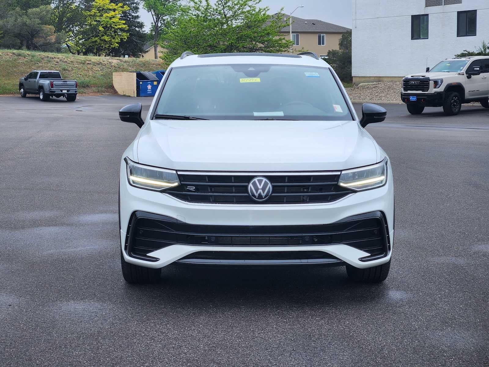 Used 2024 Volkswagen Tiguan SE R-Line AWD/4WD image 5