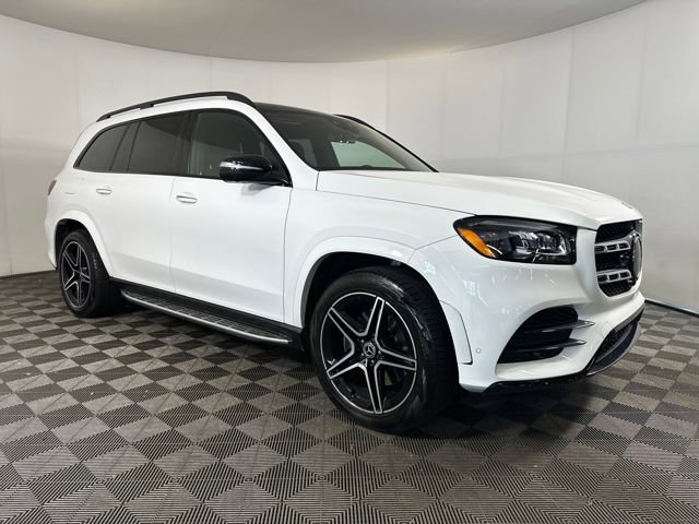 Used 2022 Mercedes-Benz GLS 450 4MATIC image 2
