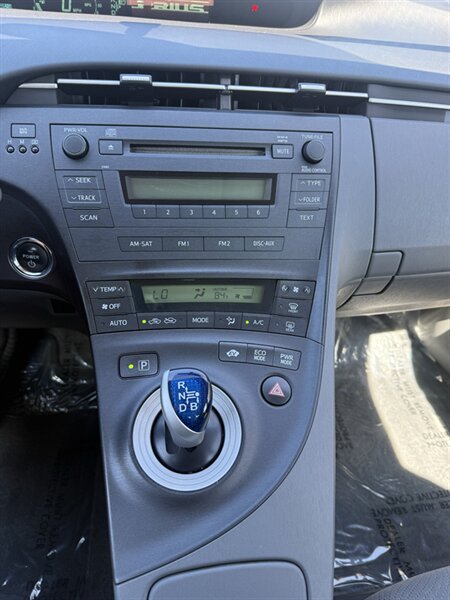 Used 2010 Toyota Prius Five FWD image 11