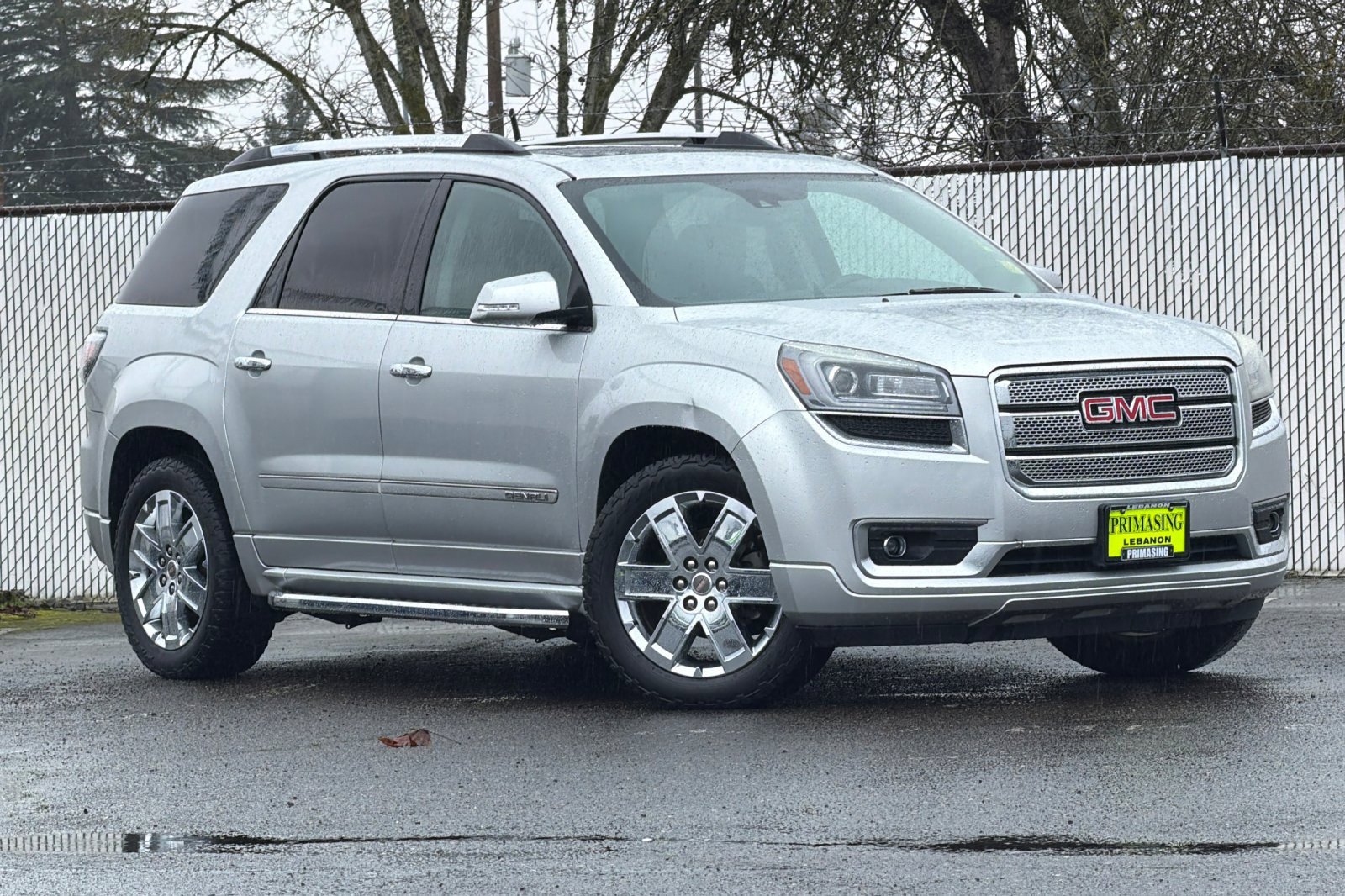 Used 2014 GMC Acadia Denali image 2