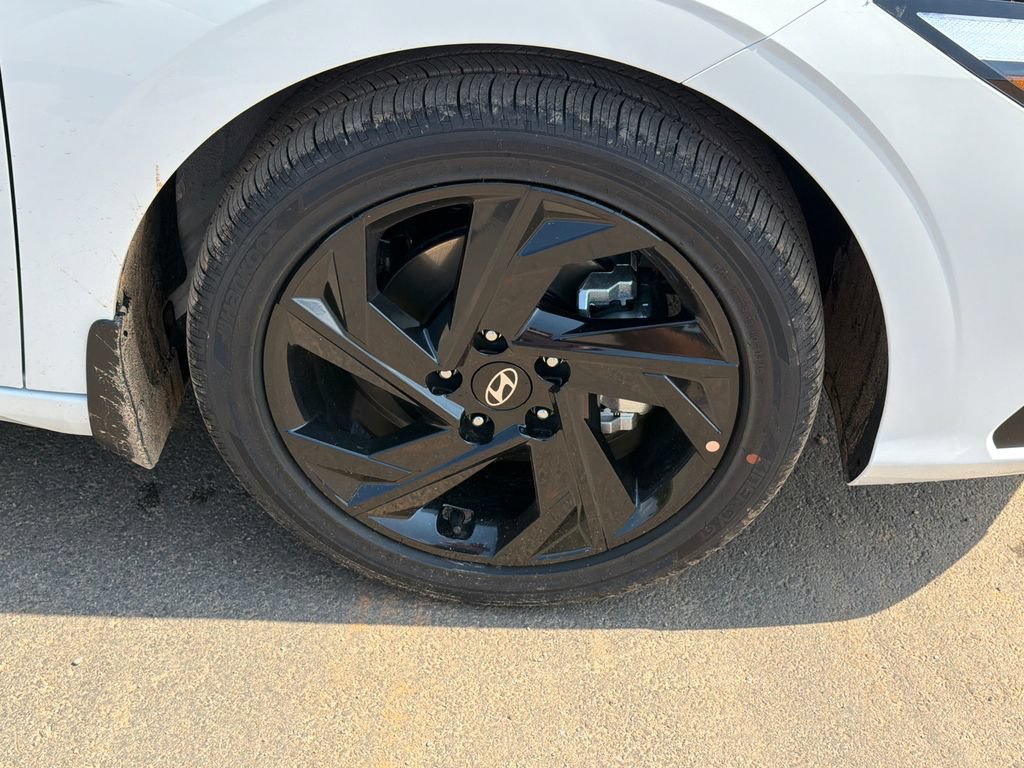 New 2026 Hyundai Elantra Sport FWD image 13