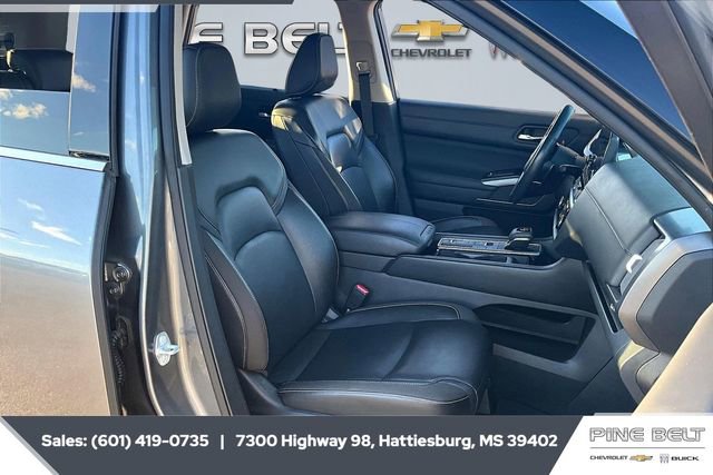 Used 2022 Nissan Pathfinder SL image 6