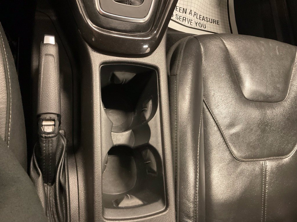 Used 2015 Ford Focus Titanium FWD image 20