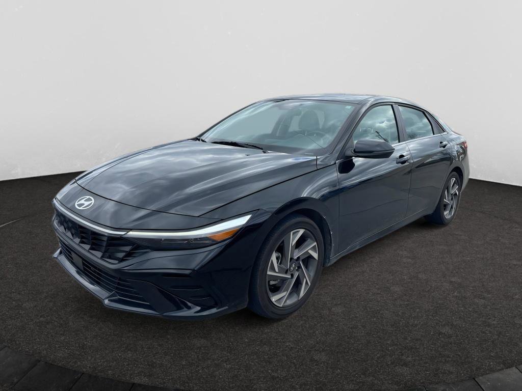Used 2025 Hyundai Elantra Limited image 1
