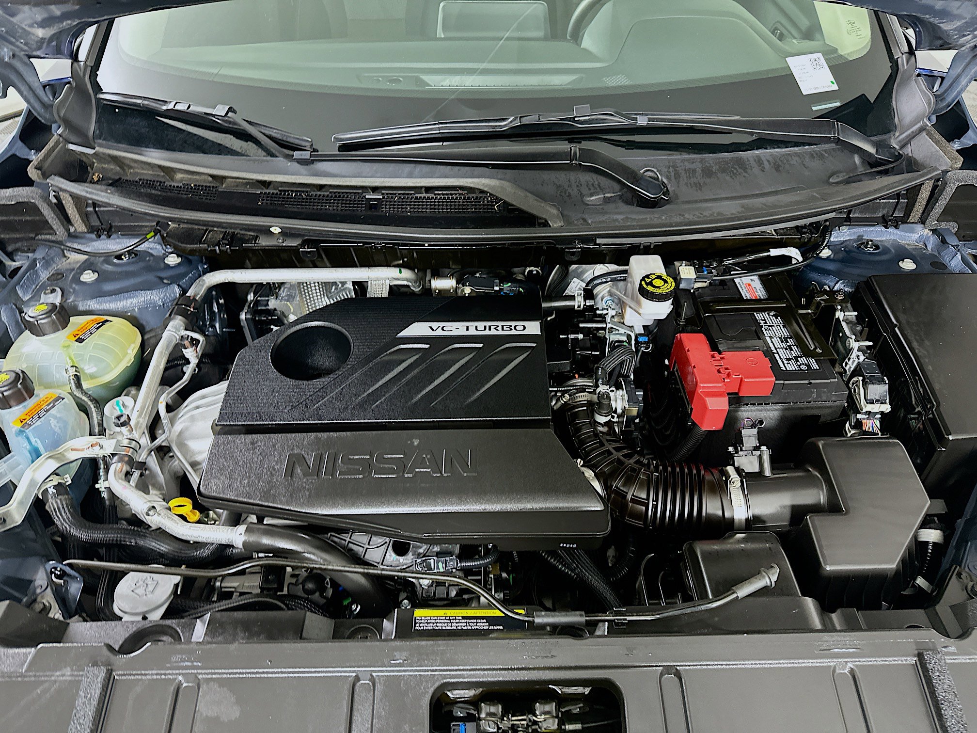 Used 2025 Nissan Rogue SV image 32