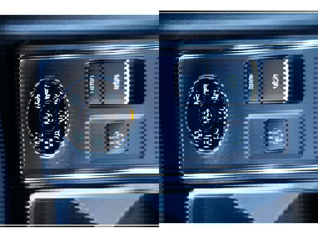 Used 2025 Nissan Pathfinder Rock Creek image 26