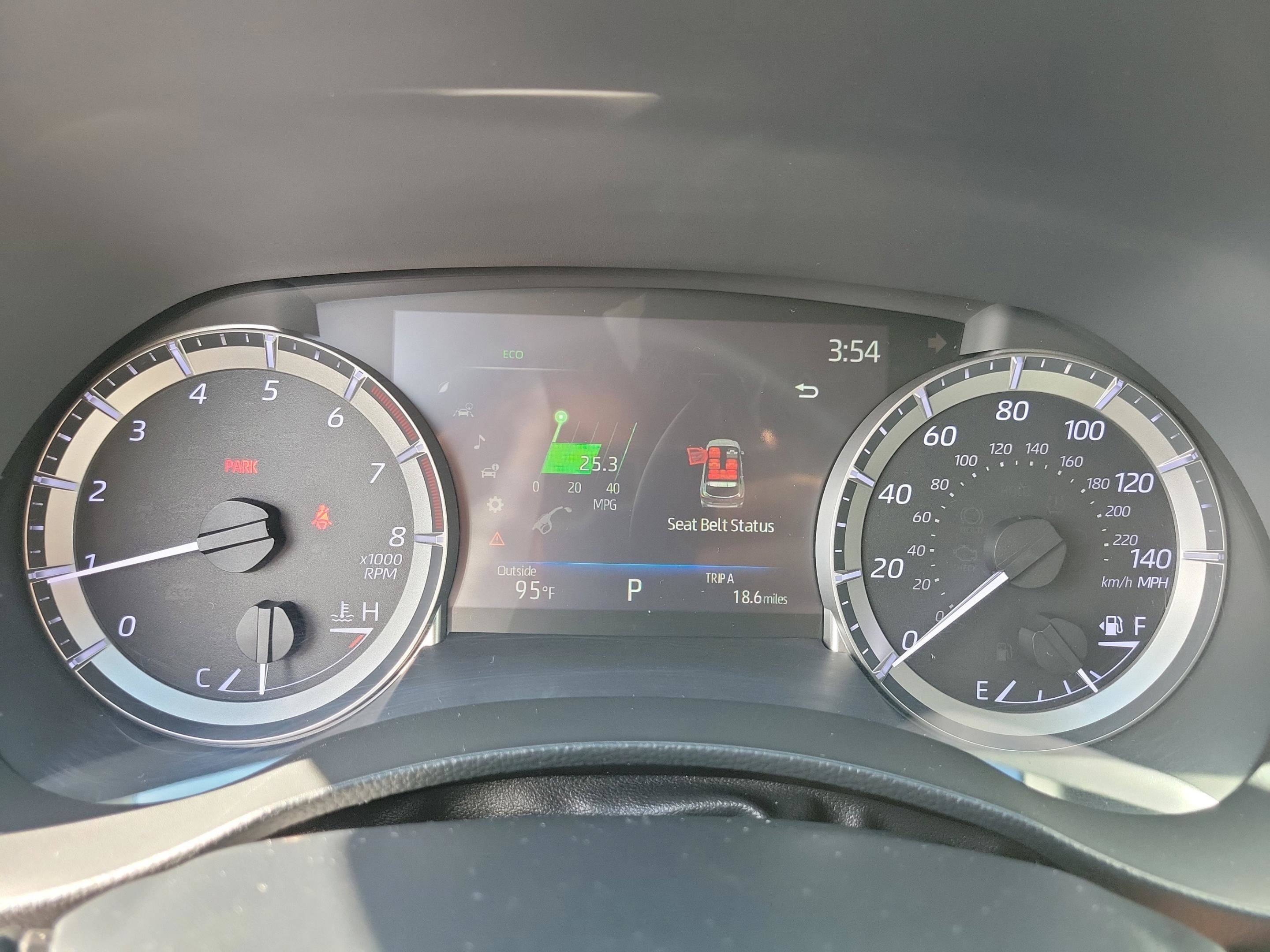 Used 2023 Toyota Highlander XLE FWD image 20