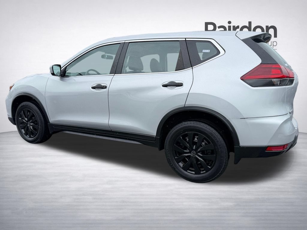 Used 2018 Nissan Rogue S AWD/4WD image 5