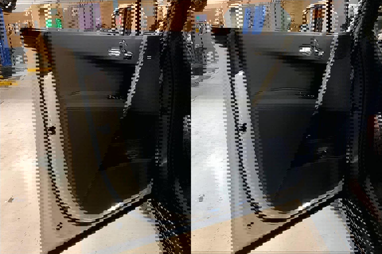 New 2026 BMW iX xDrive45 w/ M Sport Package image 10