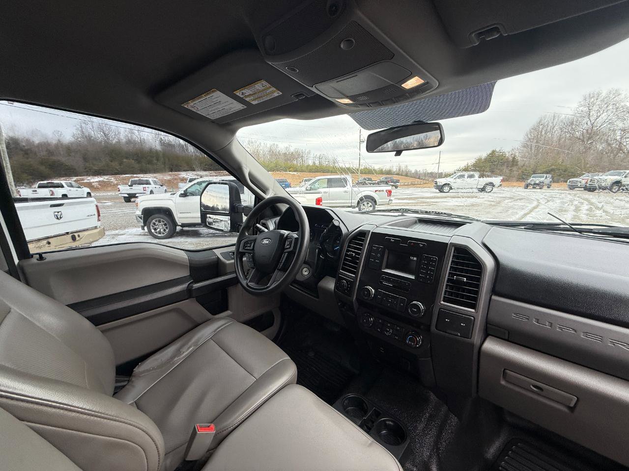 Used 2019 Ford F250 XL w/ Power Equipment Group image 7