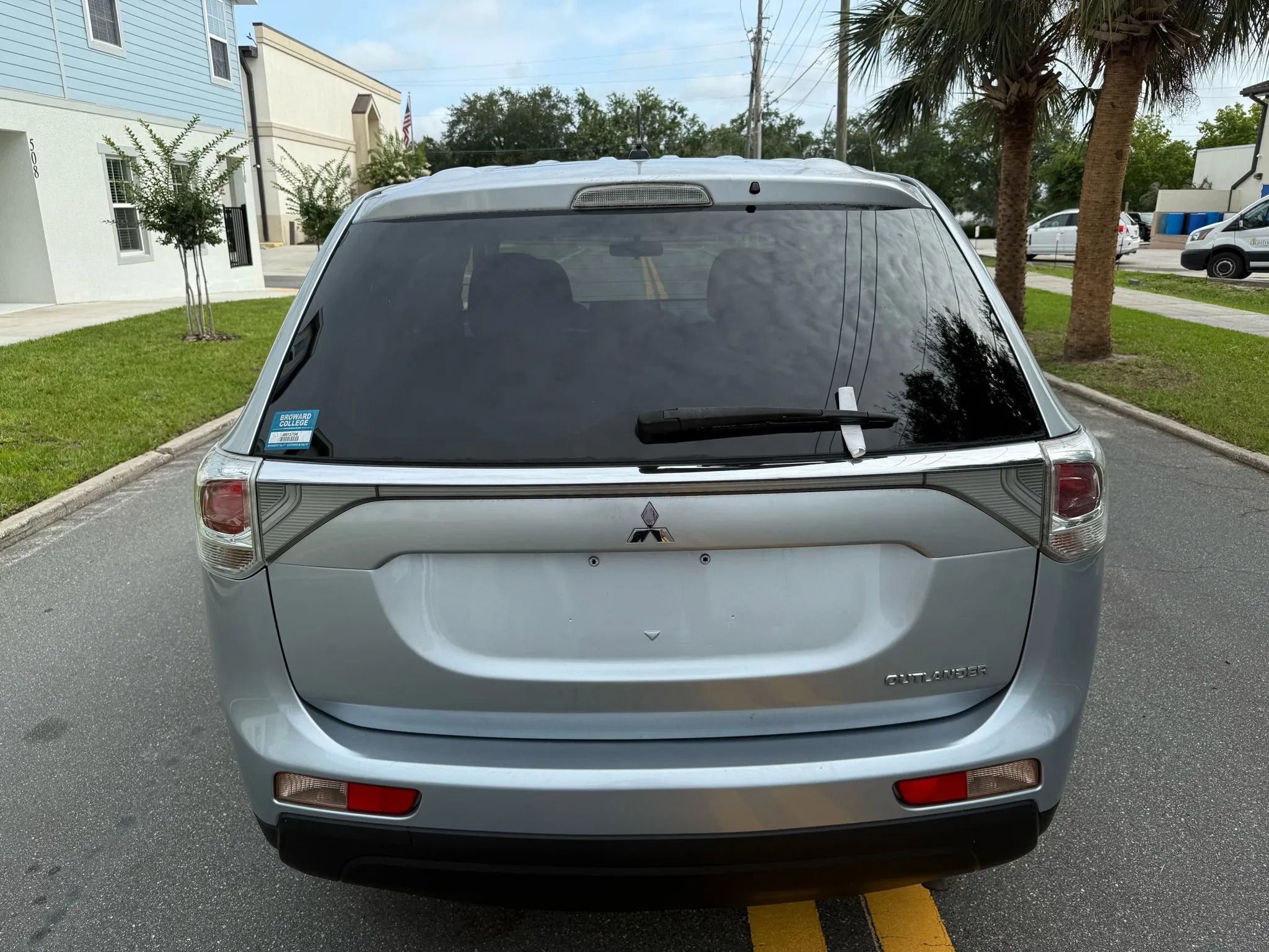 Used 2014 Mitsubishi Outlander ES image 5