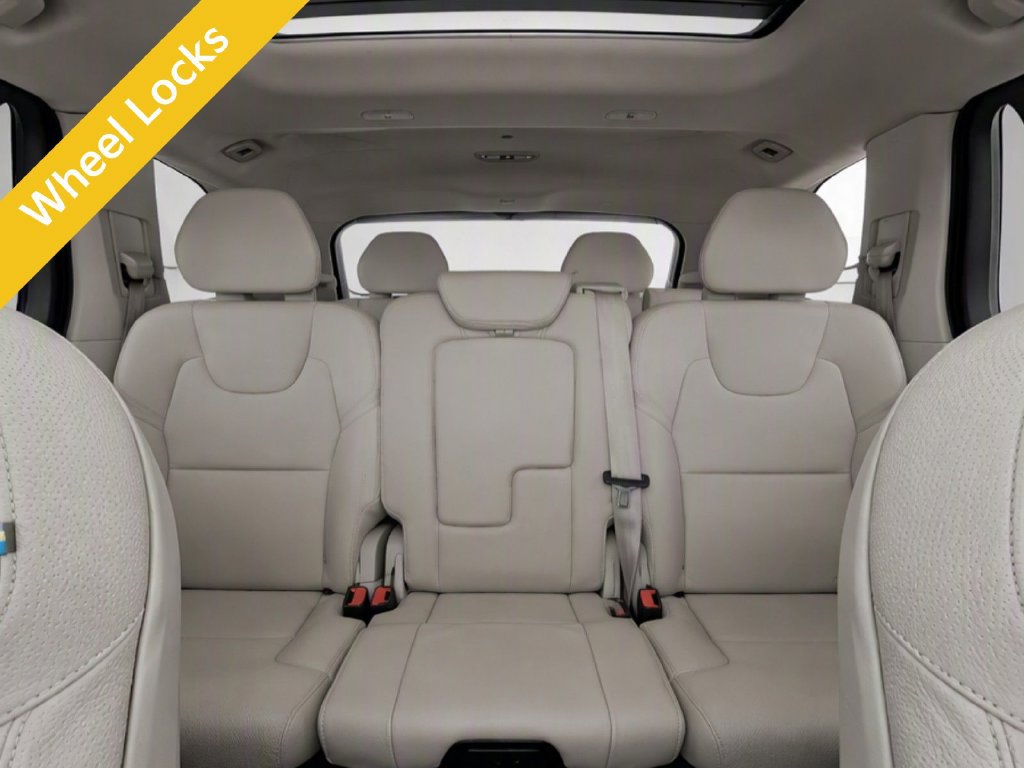 Used 2025 Volvo XC90 T8 Plus w/ Protection Package Premier AWD/4WD image 29