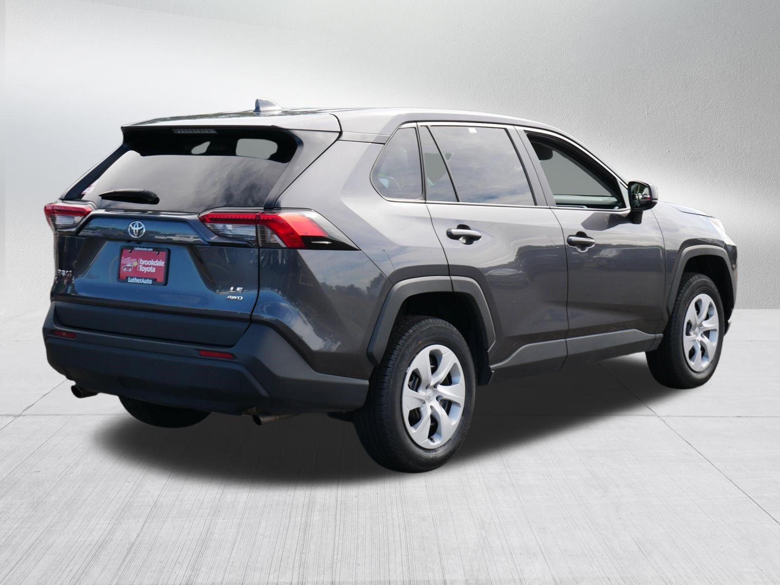 Used 2025 Toyota RAV4 LE AWD/4WD image 7