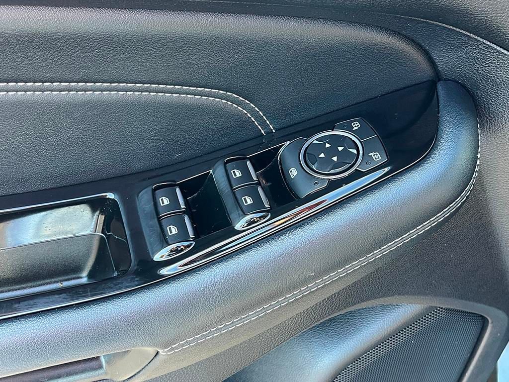 Used 2019 Ford Edge Titanium w/ Cold Weather Package image 21