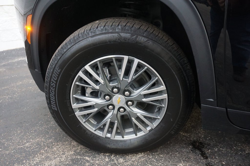 Used 2025 Chevrolet Traverse LT w/ LPO, Floor Liner Package image 31