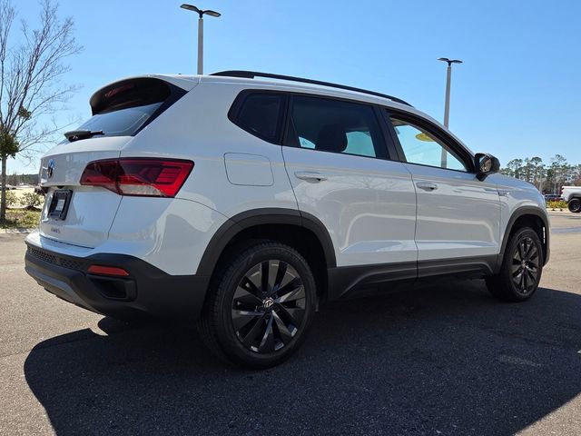 Used 2022 Volkswagen Taos S image 13