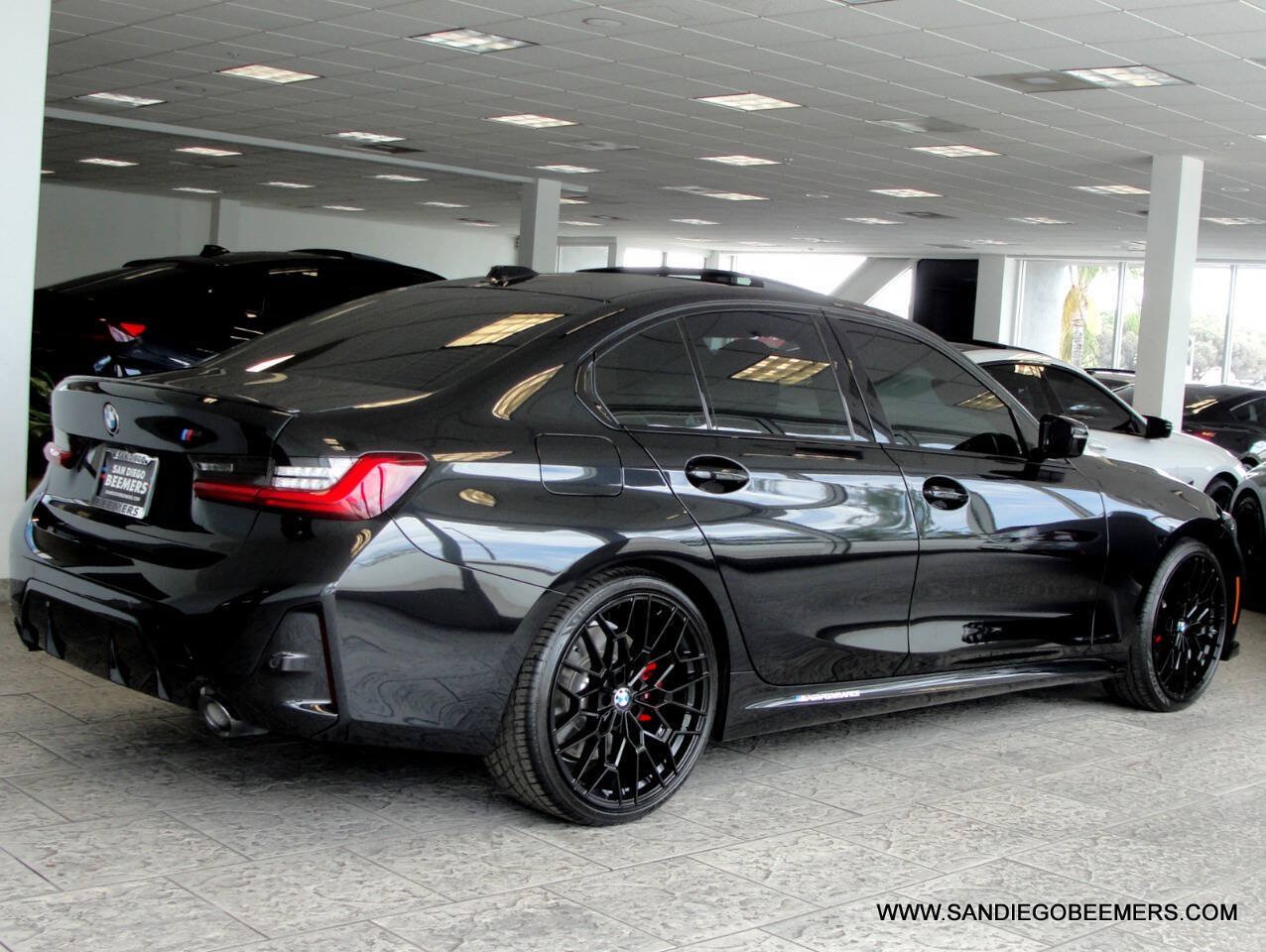 Used 2023 BMW 330i Sedan w/ M Sport Package RWD image 28