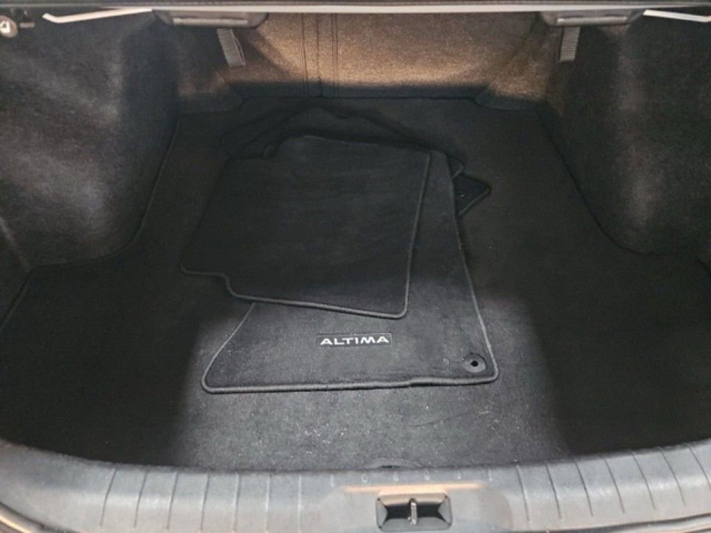 Used 2025 Nissan Altima 2.5 SV image 17