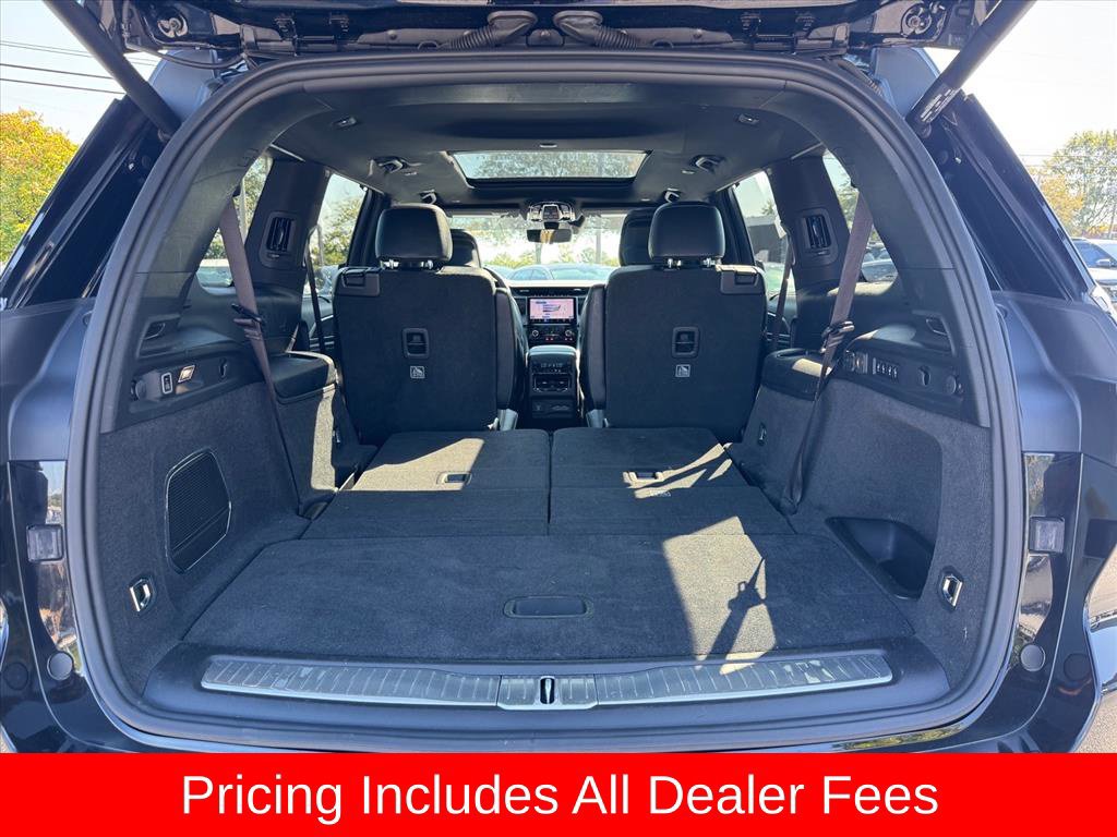 Used 2022 Jeep Grand Cherokee L Overland w/ Luxury Tech Group IV RWD image 10