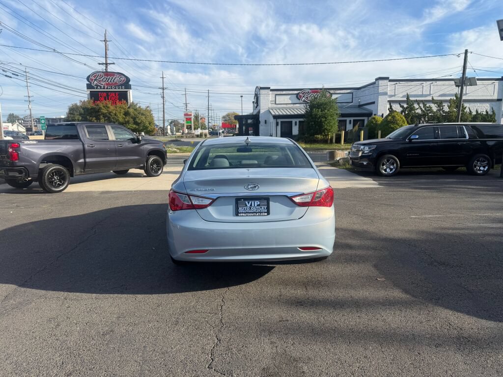 Used 2013 Hyundai Sonata GLS w/ Popular Equipment Pkg FWD image 6