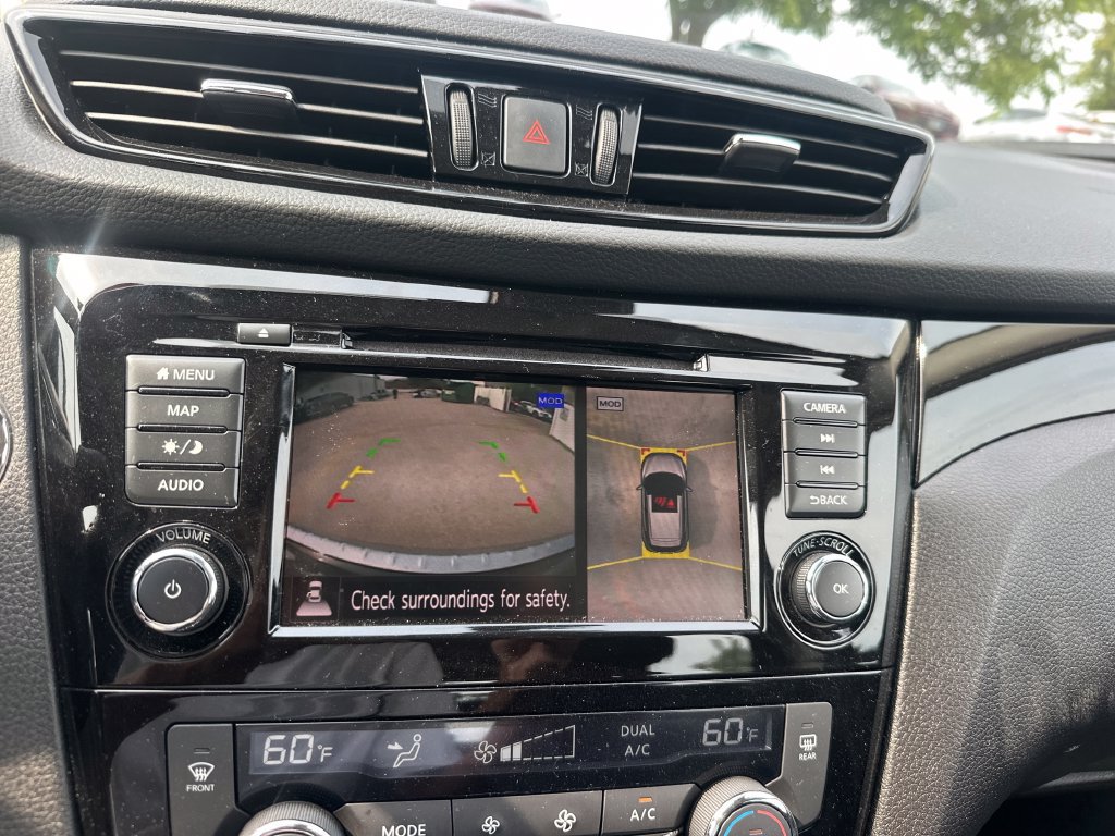 Certified 2022 Nissan Rogue Sport SL AWD/4WD image 44