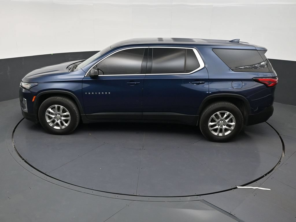 Used 2022 Chevrolet Traverse LS FWD image 13