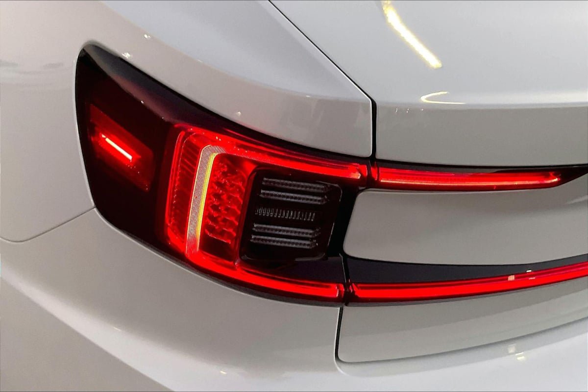 Used 2022 Polestar Polestar 2 w/ Plus Package AWD/4WD image 26
