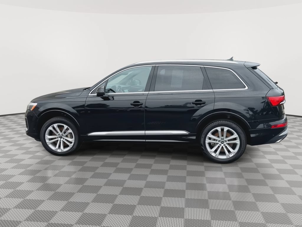 Used 2025 Audi Q7 3.0T Premium Plus AWD/4WD image 5